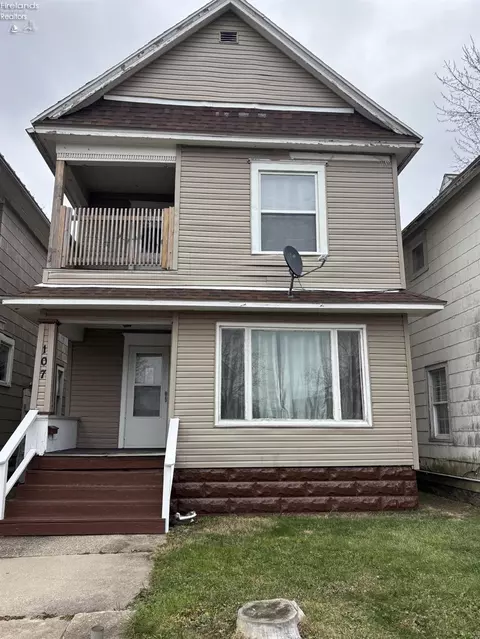 107 Woodbine, Willard, OH 44890