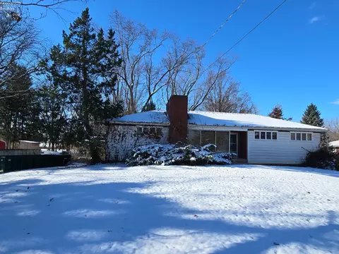 5117 Campbell St, Sandusky, OH 44870