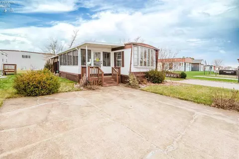116 Rathbun Dr, Marblehead, OH 43440