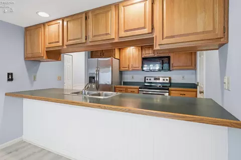 1002 Brittany Dr, Huron, OH 44839 photo 24