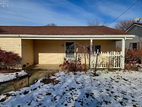 Exterior - 7717 Mason Rd, Sandusky, OH 44870 photo 2 of 3