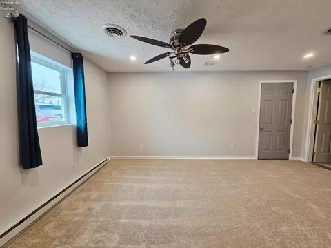 Living - 7717 Mason Rd, Sandusky, OH 44870 photo 3 of 3