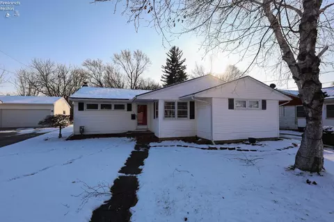 120 Haensler St, Bellevue, OH 44811