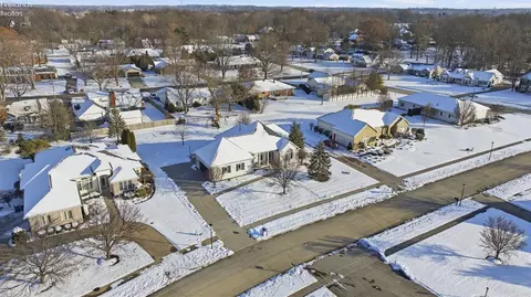 View/Area - 5519 Manhattan Dr, Lorain, OH 44053 photo 2 of 6