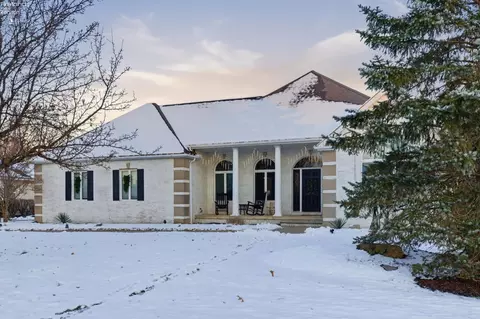 Exterior - 5519 Manhattan Dr, Lorain, OH 44053 photo 17 of 17