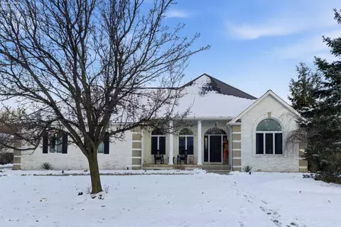 5519 Manhattan Dr, Lorain, OH 44053