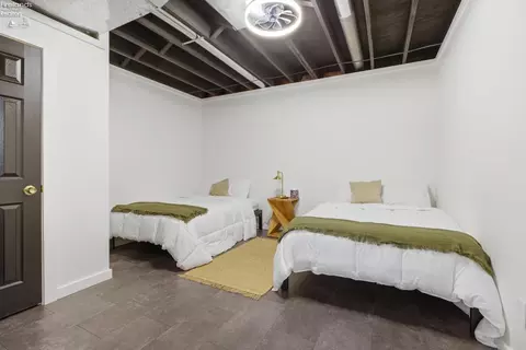 Bedroom - 5519 Manhattan Dr, Lorain, OH 44053 photo 9 of 11