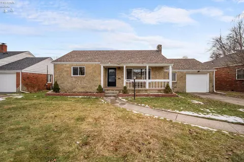 2849 Castleton, Toledo, OH 43613