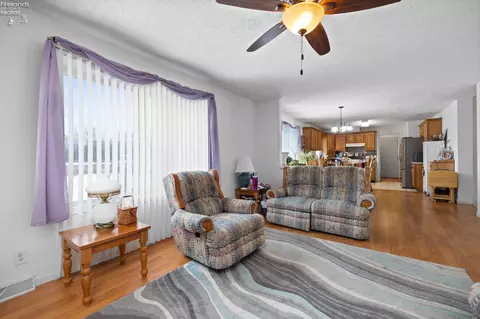 Living - 1201 Monroe Rd, Wakeman, OH 44889 photo 6 of 6