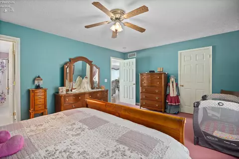 Bedroom - 1201 Monroe Rd, Wakeman, OH 44889 photo 3 of 10