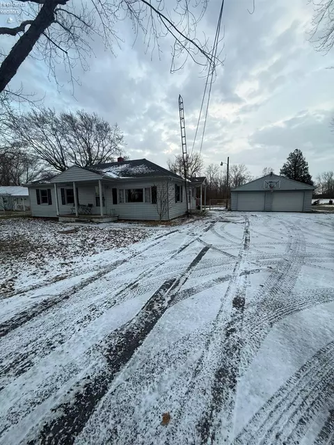 5050 W Fremont, Port Clinton, OH 43452