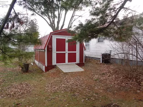 Exterior - 717 Euclid St, Willard, OH 44890 photo 2 of 2