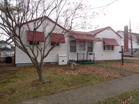 717 Euclid St, Willard, OH 44890