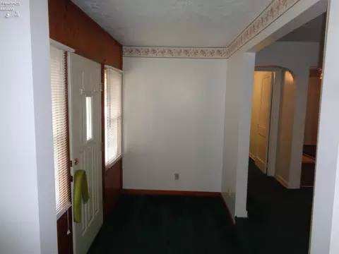 Entry Way - 717 Euclid St, Willard, OH 44890 photo 1 of 2