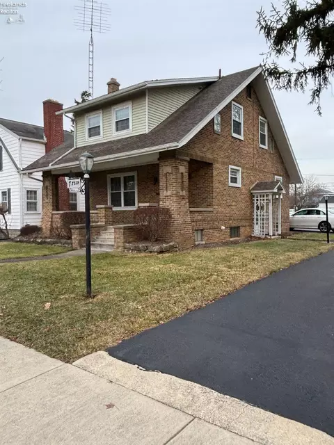 17 Gross St, Tiffin, OH 44883