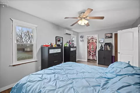Bedroom - 9807 Barrows Rd, Huron, OH 44839 photo 4 of 7