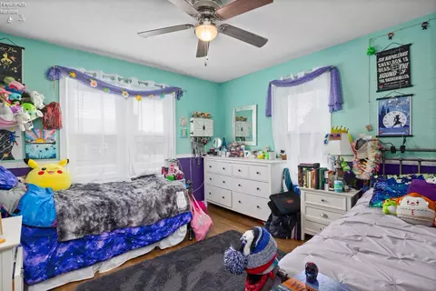 Bedroom - 9807 Barrows Rd, Huron, OH 44839 photo 5 of 7