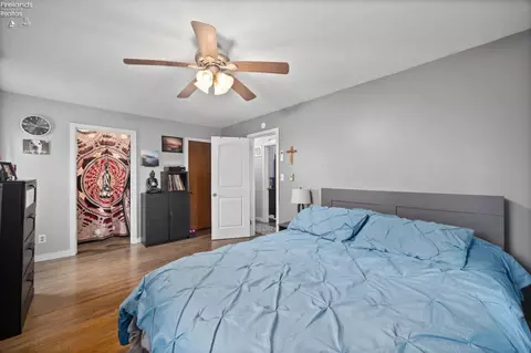Bedroom - 9807 Barrows Rd, Huron, OH 44839 photo 3 of 7