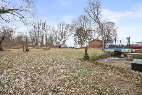 Exterior - 9807 Barrows Rd, Huron, OH 44839 photo 6 of 8