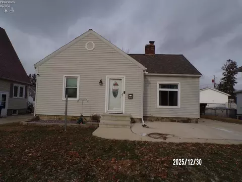 1006 Birdseye Blvd, Fremont, OH 43420