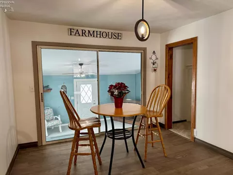 Dining - 4757 Wenz Rd, Wakeman, OH 44889 photo 1 of 4
