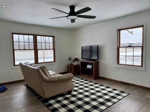 Living - 4757 Wenz Rd, Wakeman, OH 44889 photo 1 of 2