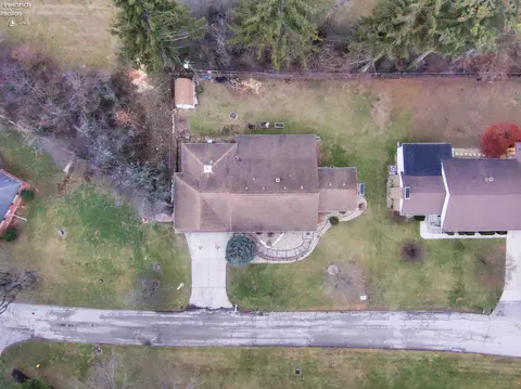 View/Area - 20 Pinecrest Dr, Tiffin, OH 44883 photo 3 of 6