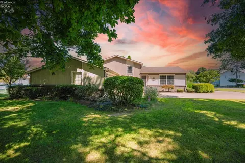 2920 Campbell St, Sandusky, OH 44870