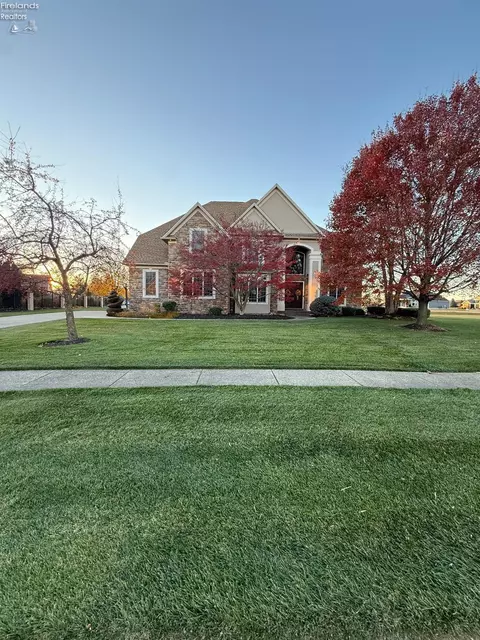 3125 Alexandrias Dr, Sandusky, OH 44870