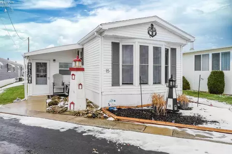 8175 E Northshore Blvd #15, Marblehead, OH 43440