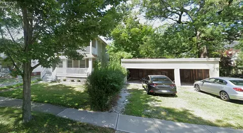 17415 Shaw Ave, Lakewood, OH 44107