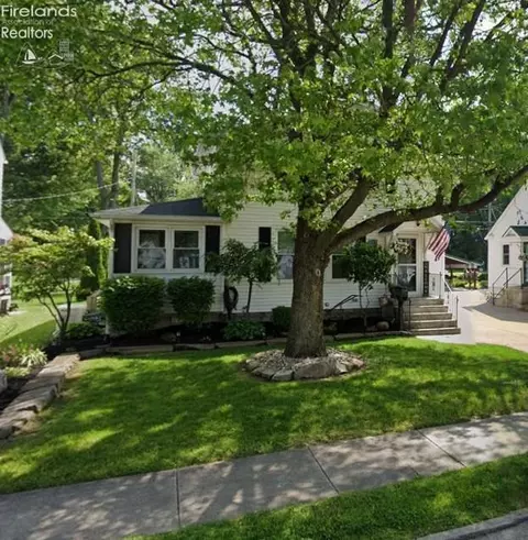 9 Rosedale Blvd, Norwalk, OH 44857
