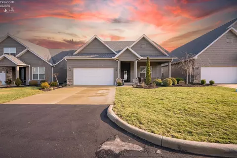 4070 Coventry Cir, Huron, OH 44839
