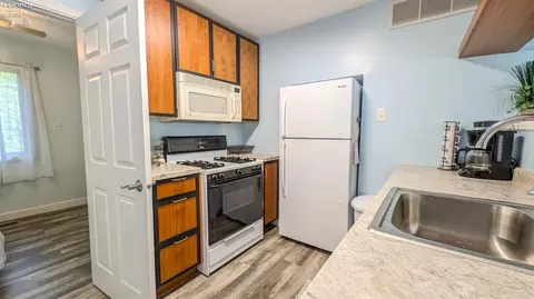 Kitchen - 902 E Main St, Marblehead, OH 43440 photo 1 of 1