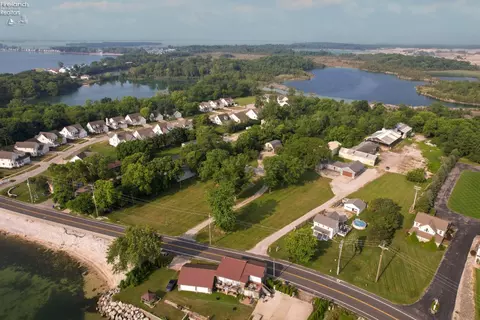 902 E Main St, Marblehead, OH 43440