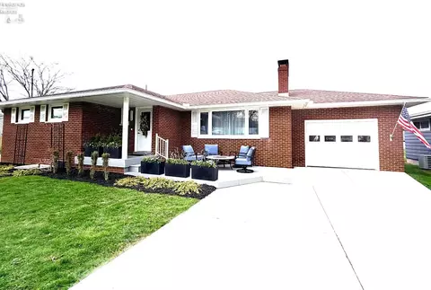 1114 Mudbrook Rd, Huron, OH 44839