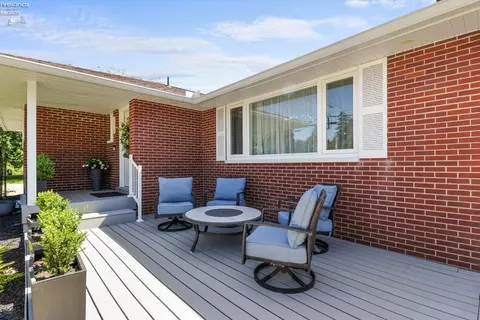Exterior - 1114 Mudbrook Rd, Huron, OH 44839 photo 5 of 12