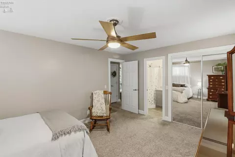 Bedroom - 1114 Mudbrook Rd, Huron, OH 44839 photo 2 of 7