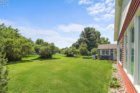 Exterior - 1114 Mudbrook Rd, Huron, OH 44839 photo 10 of 12