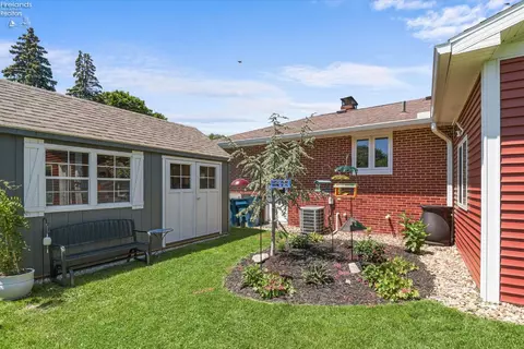 Exterior - 1114 Mudbrook Rd, Huron, OH 44839 photo 11 of 12