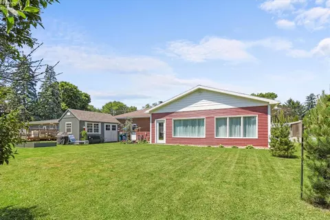Exterior - 1114 Mudbrook Rd, Huron, OH 44839 photo 9 of 12