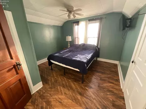 Bedroom - 246 Spring St, Clyde, OH 43410 photo 4 of 4