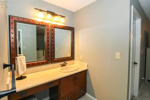 Bath - 3802 Deerpath Dr, Sandusky, OH 44870 photo 8 of 8