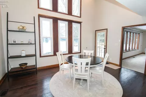 Dining - 3802 Deerpath Dr, Sandusky, OH 44870 photo 1 of 9