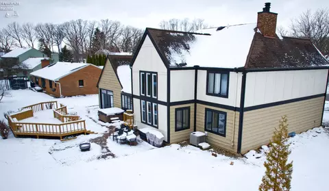 Exterior - 3802 Deerpath Dr, Sandusky, OH 44870 photo 5 of 10