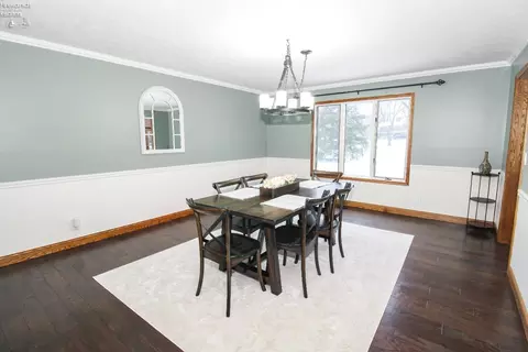 Dining - 3802 Deerpath Dr, Sandusky, OH 44870 photo 7 of 9