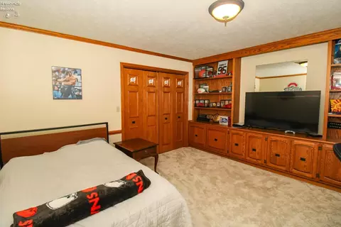 Bedroom - 3802 Deerpath Dr, Sandusky, OH 44870 photo 6 of 8