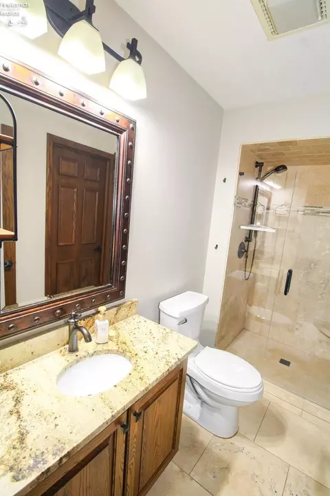 Bath - 3802 Deerpath Dr, Sandusky, OH 44870 photo 7 of 8