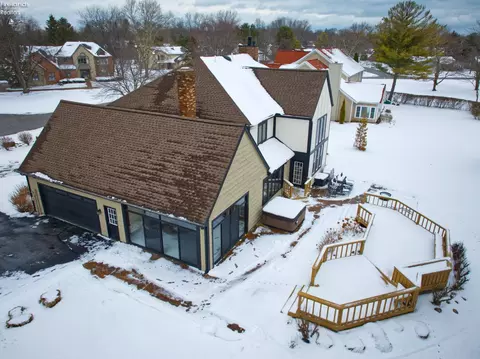 Exterior - 3802 Deerpath Dr, Sandusky, OH 44870 photo 6 of 10