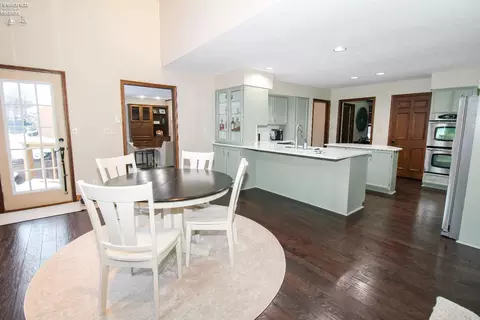 Dining - 3802 Deerpath Dr, Sandusky, OH 44870 photo 3 of 9